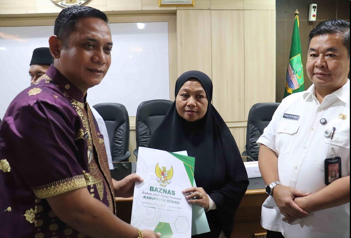 santunan-dan-beasiswa-anak-korban-kecelakaan-KRL.jpg