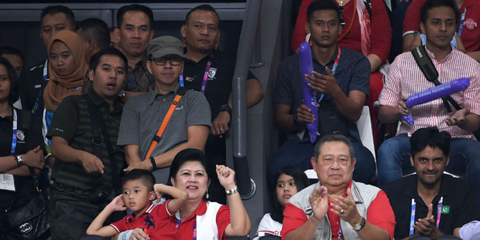 sby-tonton-pertandingan-tenis-asian-games-2018_20180829_081945.jpg