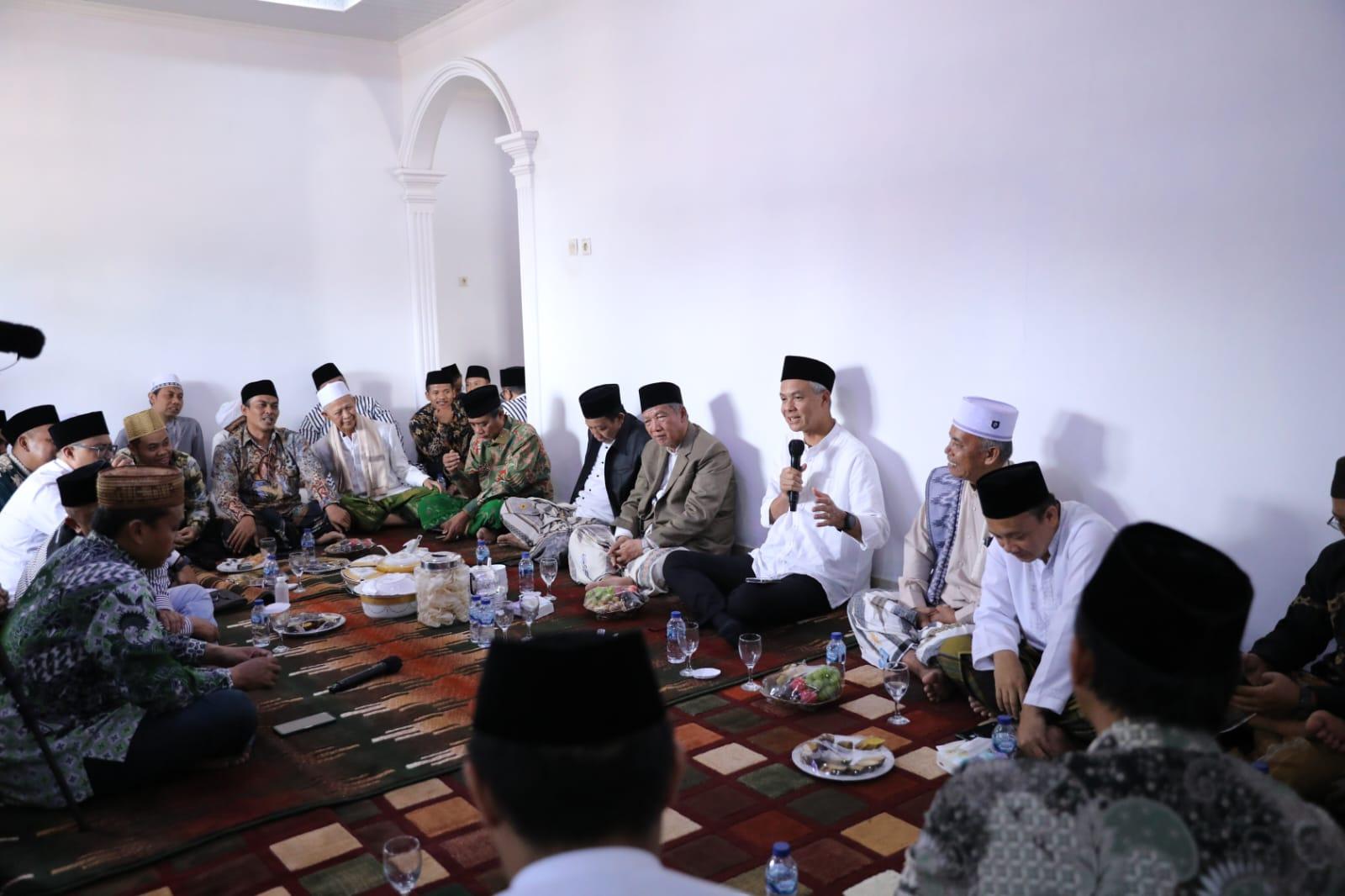 silahturahmi-dengan-pimpinan-pondok-pesantren.jpg