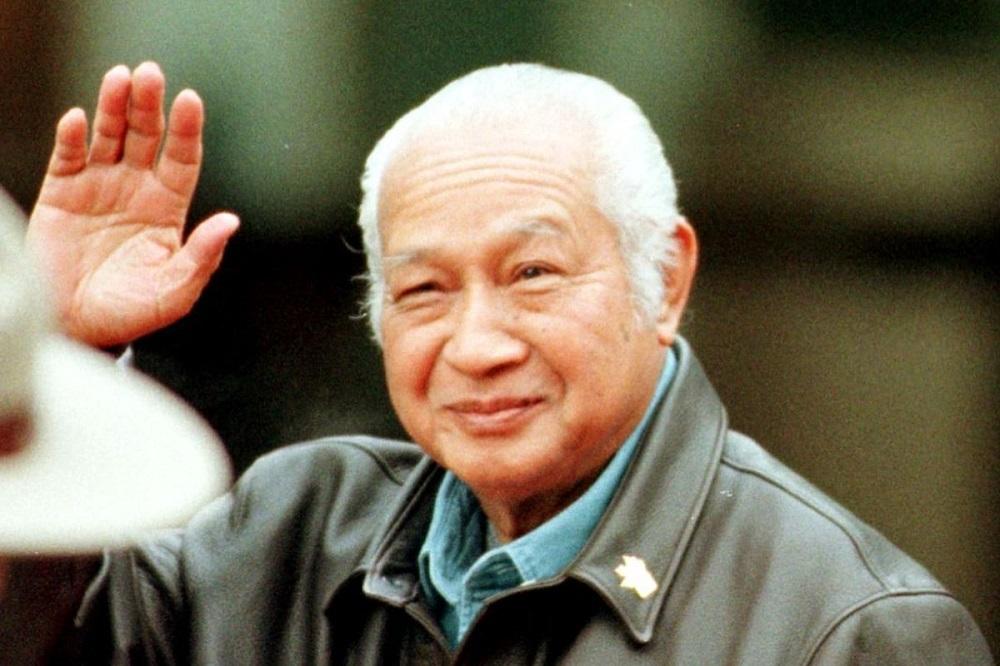 soeharto1.jpg