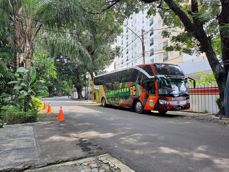 Mess Bhayangkara FC Tak Ada Aktivitas dan Bus Terparkir di Depan Halaman