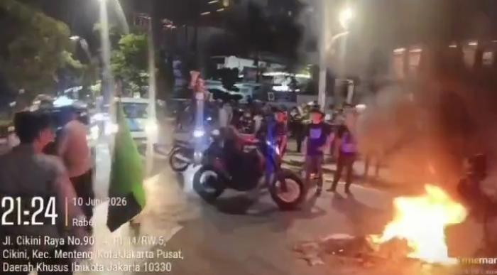 unjuk-rasa-cikini.jpg
