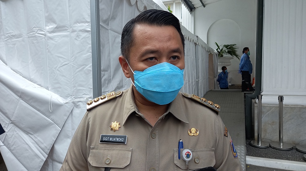wali-kota-jakarta-utara-sigit-wijatmoko-usai-menerima-vaksin-covid-19.jpg
