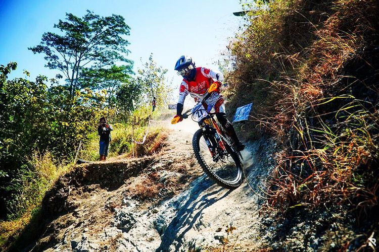 Yoris Sahara Wakili Indonesia di Kejuaraan Dunia Balap Sepeda Enduro 2019 di Italia