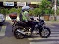 20131210pelanggar-marka-jalan-dan-berhenti-tepat-atau-di-depan-zebra-cross.jpg