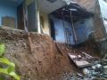 20140129-longsor-terjadi-di-balekambang.jpg