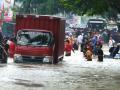 20150210banjir-perumahan-ciledug-indah-putuskan-ruas-jalan.jpg