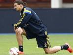 20151205-zalatan-ibrahimovic_20151205_060611.jpg