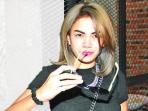 20160106nikita-minta-dua-kamar-di-hotel-mewah_20160106_104347.jpg