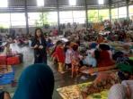 20161114korban-banjir-teriak-minta-bantuan_20161114_110809.jpg