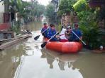20161114waduh-total-persada-banjir-2-meter-sekitar-1000-rumah-tenggelam_20161114_090849.jpg