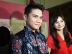 20170412acha-septriasa-dipuji-suami-usai-monolog_20170412_054309.jpg