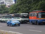20180704larangan-metromini-melintasi-jalan-protokol-saat-asia-games1_20180704_172224.jpg