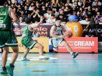 Aksi-tim-basket-putra-SMA-Bukit-Sion-Jakarta-Buksi.jpg