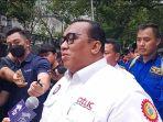 Andi-Gani-sambut-kedatangan-Ganjar-Pranowo-di-Kantor-Penghubung-Pemrov-Jawa-Tengah.jpg