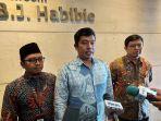 Anggota-Badan-Pelaksana-BPKH-dan-Direktur-Utama-Bank-Muamalat-usai-penandatanganan.jpg