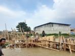 BANJIR-BEKASI-Kondisi-Desa-Sukamanah-Kecamatan-Sukatani-Kabupaten-Bekasi-yang-kebanjiran.jpg