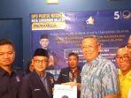 Benyamin-Davnie-saat-mengembalikan-formulir-penjaringan-ke-partai-Nasdem-Rabu-852024.jpg