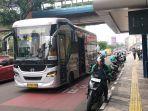 BisKita-Trans-Depok-menurunkan-penumpang-di-Halte-Balai-Kota-pada-Jumat-732025.jpg