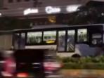 Bus Gandeng TransJakarta Alami Kecelakaan Tunggal di Halte Dukuh Atas, Diduga Pramudi Hilang Fokus