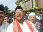 Calon-wakil-gubernur-DKI-Jakarta-Rano-Karno-atau-Bang-Doel-berziarah.jpg