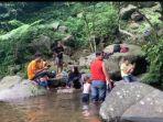 Curug-Ciherang-menyuguhkan-pemandangan-yang-indah-dan-Instagramamble.jpg