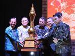 DKI-Jakarta-raih-Piala-Bergilir-Presiden-RI-usai-jadi-Juara-Umum-Swayamvara-Tripitaka-Gatha-XI.jpg