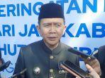 Dani-Ramdan-usai-memimpin-upacara-Hari-Jadi-Kabupaten-Bekasi-Ke-74.jpg