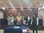 EMBUNUHAN-SOPIR-Konferensi-pers-pembunuhan-sopir-bus-AKAP-di-Pasar-Rebo-098.jpg
