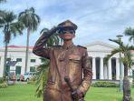 Eko-50-bercosplay-sebagai-Laksamana-Maeda-di-kawasan-Kota-Tua-2.jpg
