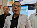 Executive-General-Manager-KCU-Bandara-Soekarno-Hatta-Dwi-Ananda-Wicaksana-tengah.jpg