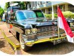 Ganjar-Mahfud-MD-akan-naik-mobil-dinas-terakhir-Presiden-pertama-RI-Soekarno-ke-KPU.jpg