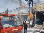 Gardu-listrik-di-Tugu-Batu-Sawangan-Depok-terbakar-Sela.jpg