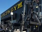 Golds-Gym-tutup44.jpg