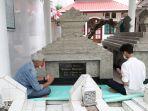 Gubernur-Jateng-Ganjar-Pranowo-Ziarah-ke-Makam-Pangeran-Diponegoro.jpg