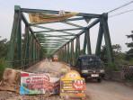 Jembatan-Leuwiranji-di-Kecamatan-Rumpin.jpg