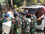 Jenazah-Marsma-TNI-Fajar-Adriyanto-tiba-di-rumah-duka.jpg