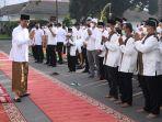 Jokowi-Salat-Idulfitri-di-Halaman-Istana-Yogyakarta.jpg