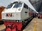 KERETA-API-KA-Parahyangan.jpg