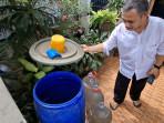 KRISIS-AIR-Sejumlah-warga-di-Jalan-Sangihe-Raya-RT-8-RW-18-Aren-Jaya-Bekasi-Timur.jpg