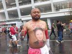 Katon-suporter-Timnas-Indonesia-asal-Yogyakarta-datang-ke-SUGBK-untuk-dukung-Indonesia.jpg