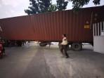 Kecelakaan-truk-kontainer-di-Cibubur.jpg