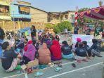 Kegiatan-berbagi-ceria-bersama-dengan-ibu-ibu-prasejahtera-digelar-di-Jalan-Ancol-Selatan-II.jpg