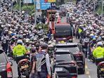 Kemacetan-parah-di-kawasan-Puncak-Kabupaten-Bogor-pada-Senin-2712025.jpg