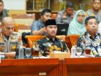 Kepala-Disperkimtan-Kabupaten-Bekasi-Nur-Chaidir-mendampingi-Bupati-Bekasi-Ade-Kuswara.jpg