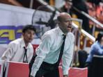 Kepala-pelatih-tim-basket-putri-SMAN-36-Jakarta-Frengki-R-De-Fretes.jpg