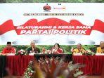 Ketua-Umum-DPP-PDI-Perjuangan-Megawati-Soekarnoputri-didampingi-bakal-capres-Ganjar-Pranowo.jpg