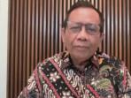 MAHFUD-BELA-LUHUT-KPK-memastikan-sedang-menyelidiki-du.jpg