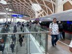 MUDIK-LEBARAN-Suasana-Stasiun-Halim-Halim-Perdanakusuma-Makasar-Jakarta-Timur.jpg