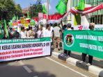 Massa-Front-Kader-Penyelamat-FKPP-PPP-berunjuk-rasa-di-Kantor-DPP-PPP-Menteng.jpg